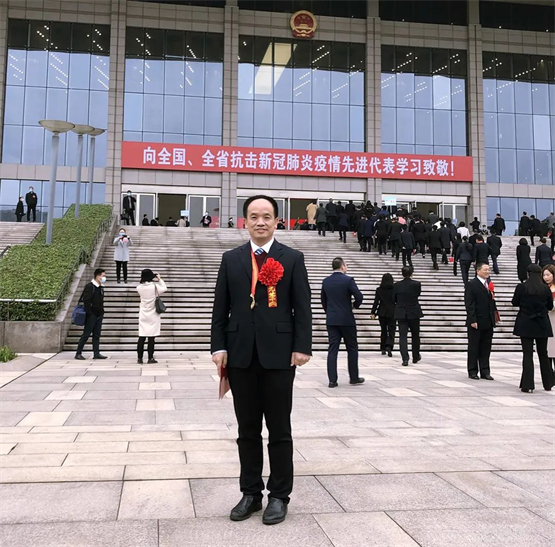 　　▲李湘民荣获“湖南省抗疫先进个人”