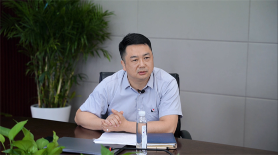 　　上海建工集团总承包部信息中心主任——崔满