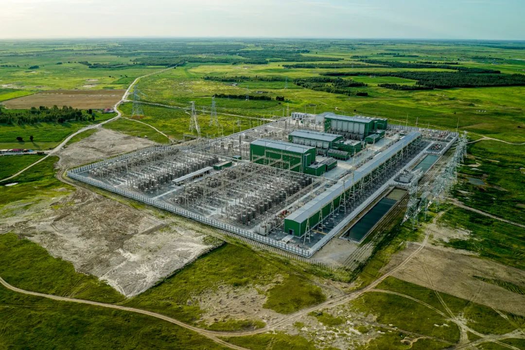 特高压扎鲁特换流站航拍.&nbsp;孙海强 摄