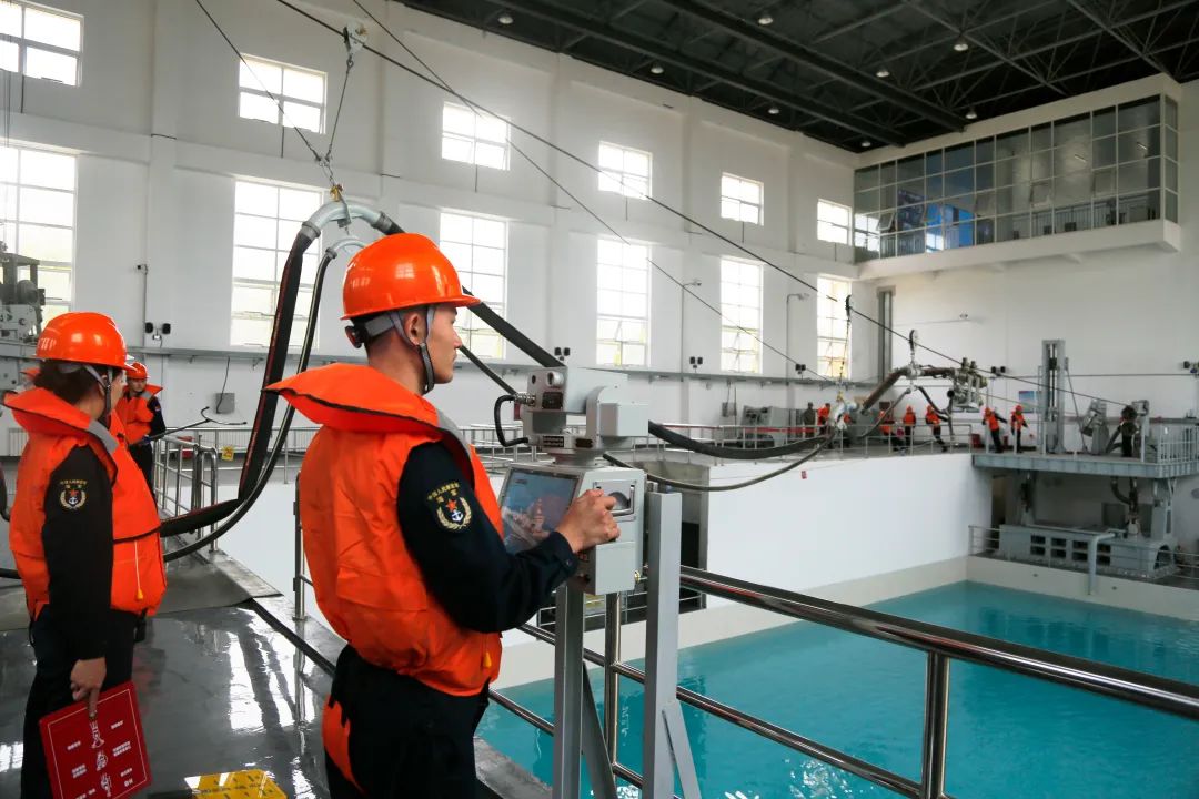 舰艇海上补给仿真训练系统投入使用|海上补给_新浪军事_新浪网