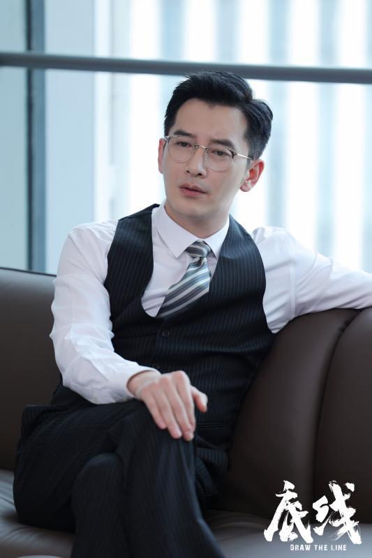 破冰之作《底线》收官 金牌律师王梓权人气飙升