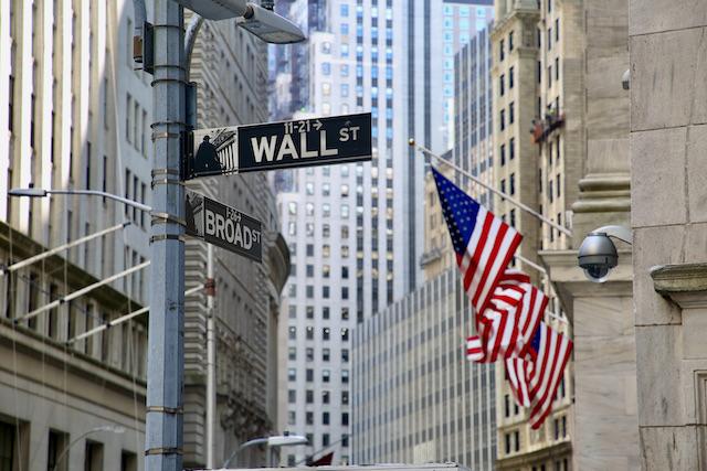 华尔街四大行三季度利润均大幅下滑 美国衰退阴云逼近？