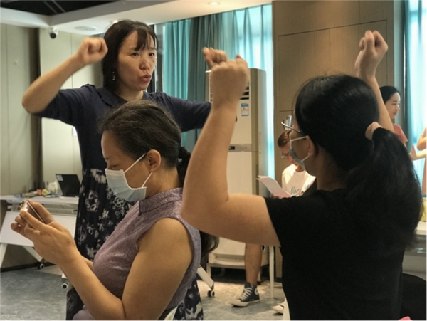 　　(来源：新视线)