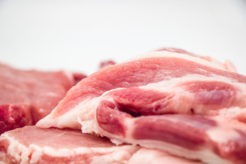 “猪肉”国家发展改革委：猪肉价格进入过度上涨一级预警区间，将投放今年第6批中央猪肉储备