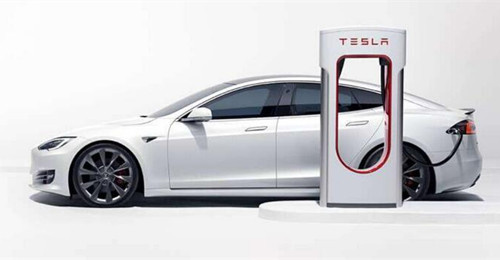 机构预计 2025 年美国电动汽车电池需求将超过 450GWh，是去年 7 倍多