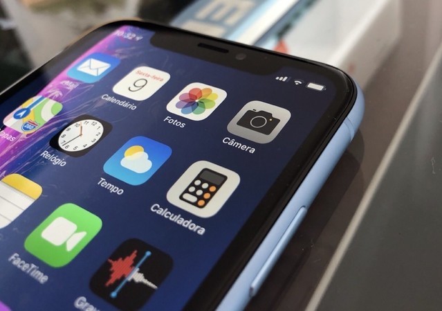 海外网友曝光iPhone SE4真机图