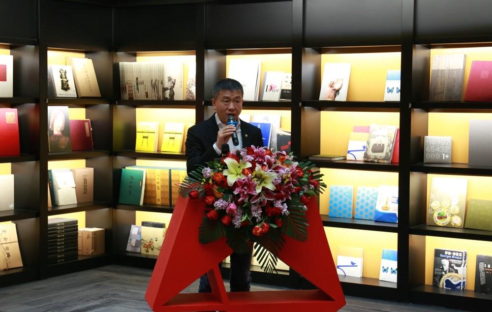 　　雅昌文化集团董事长、中国拍卖行业协会副会长万捷致辞