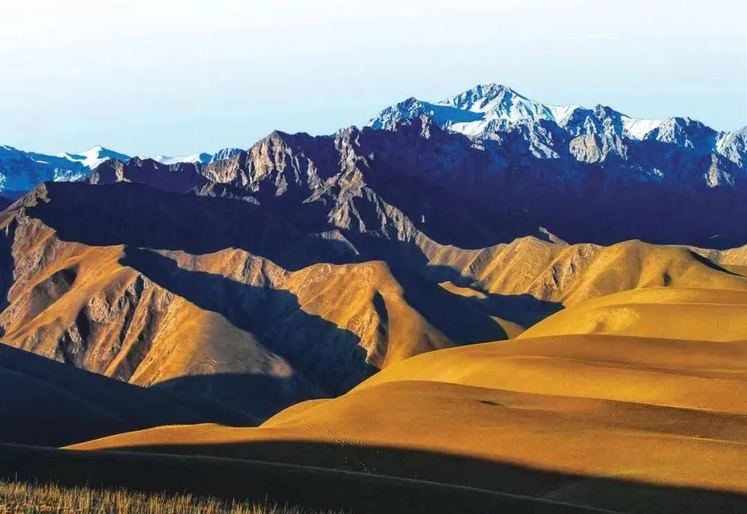 巍巍昆仑.(尚昌平 摄)