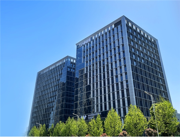 　　位于长沙中电软件园的万兴科技大厦即将交付启用