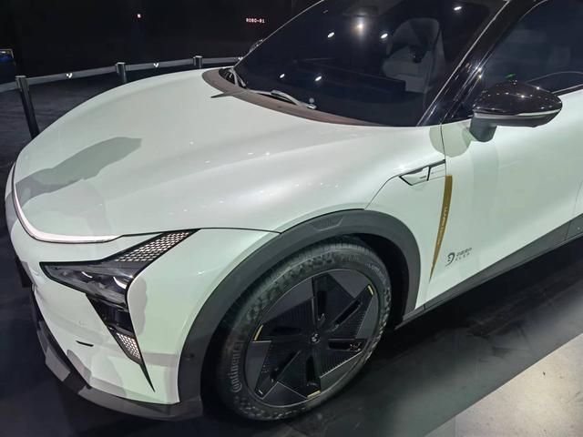 集度ROBO-01探月限定版，觀察者網攝