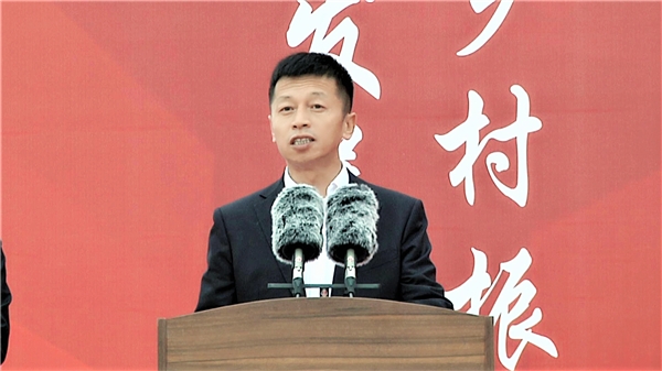 　　蒙牛集团奶源东北大区总经理蔡义致辞