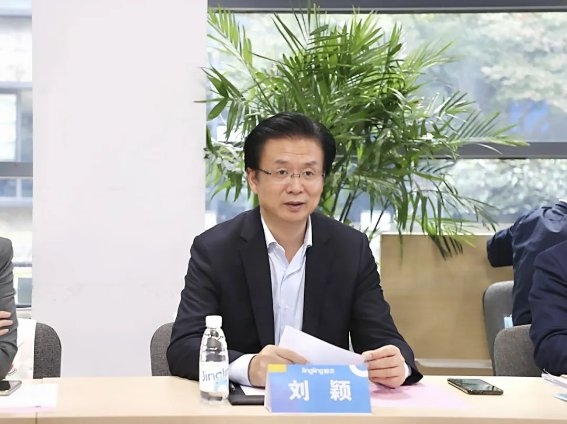 杭州市余杭区委书记刘颖走访鲸灵集团