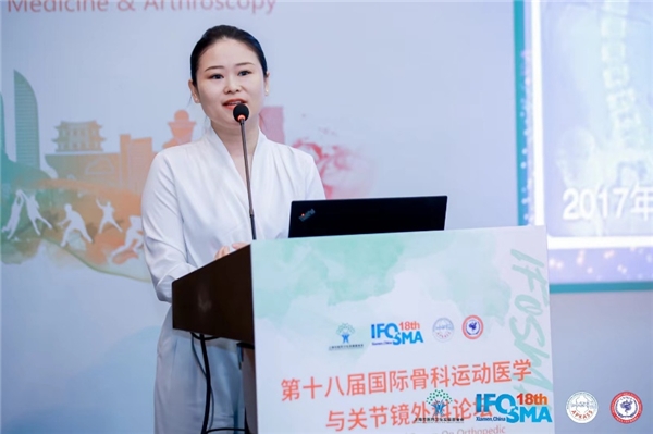 　　正中脊连锁医疗脊柱侧弯技术总监刘雪发言