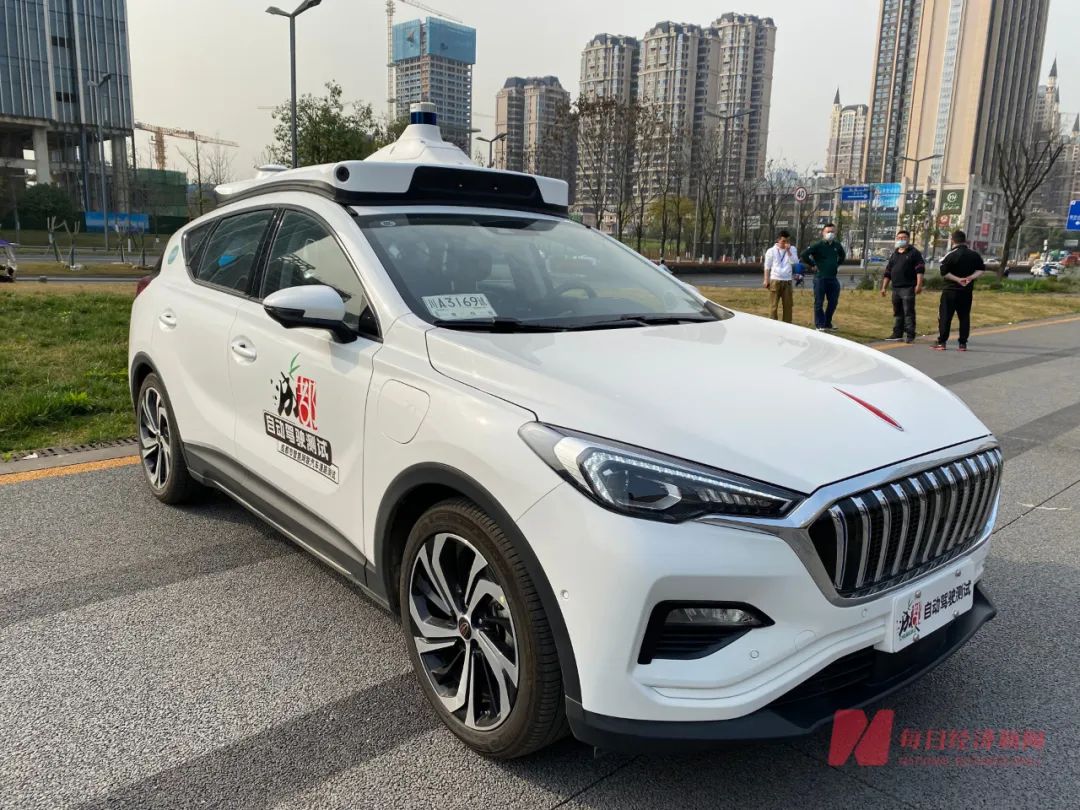 百度自动驾驶测试车 图片来源：每经记者 董兴生 摄