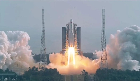 　　图/央视梦天发射视频截图