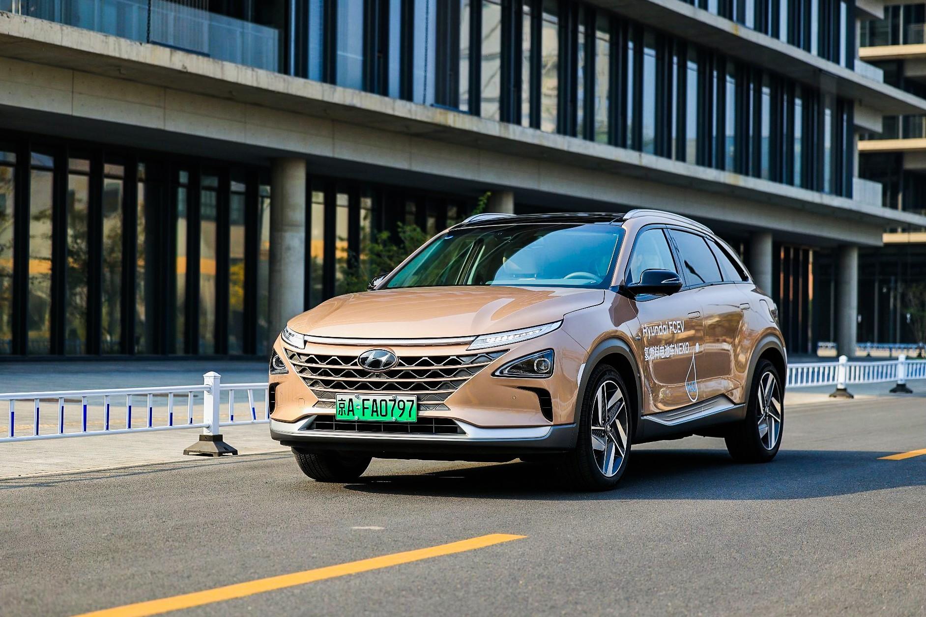 　　现代汽车首款符合中国法规的氢燃料电池车NEXO中国版