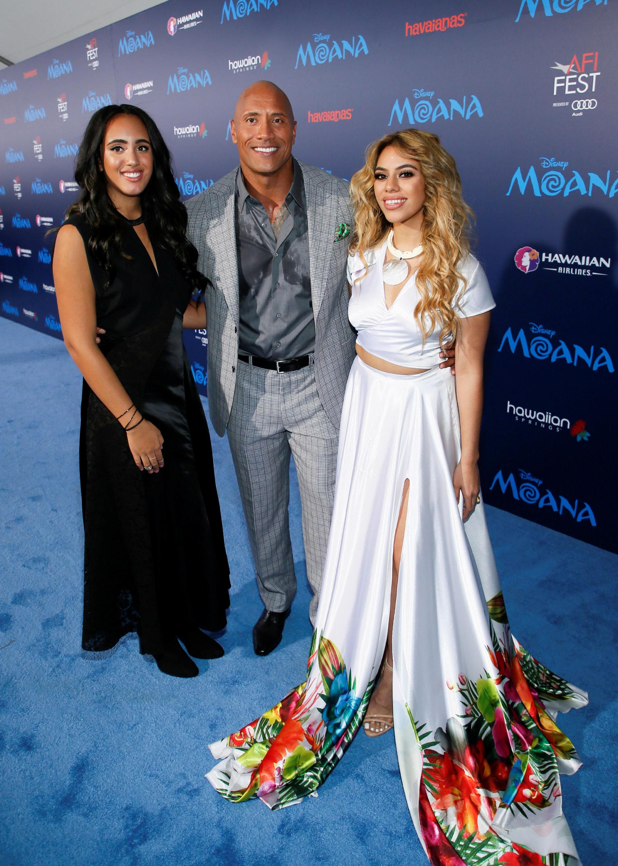 2022年9月6日，「巨石」強森攜女兒西蒙娜參加意大利威尼斯電影節。&nbsp; 圖/IC photo