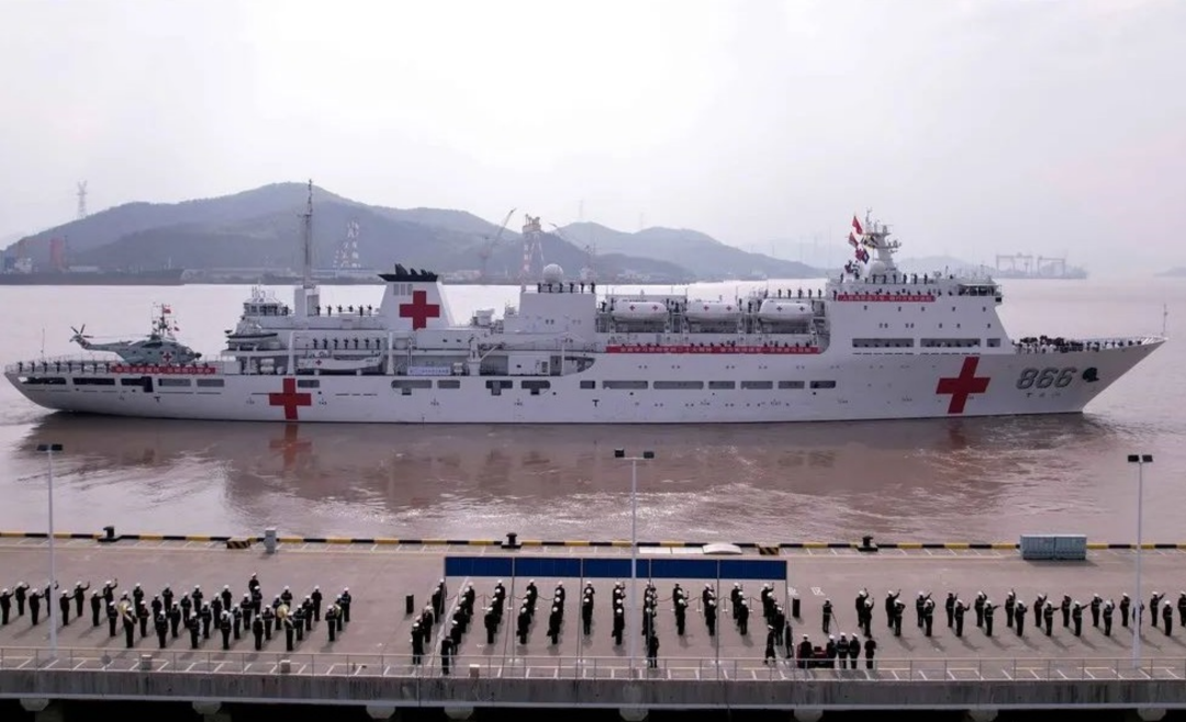 中国海军舰只不去日本去印尼……