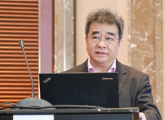 　　数码大方总裁雷毅博士致辞