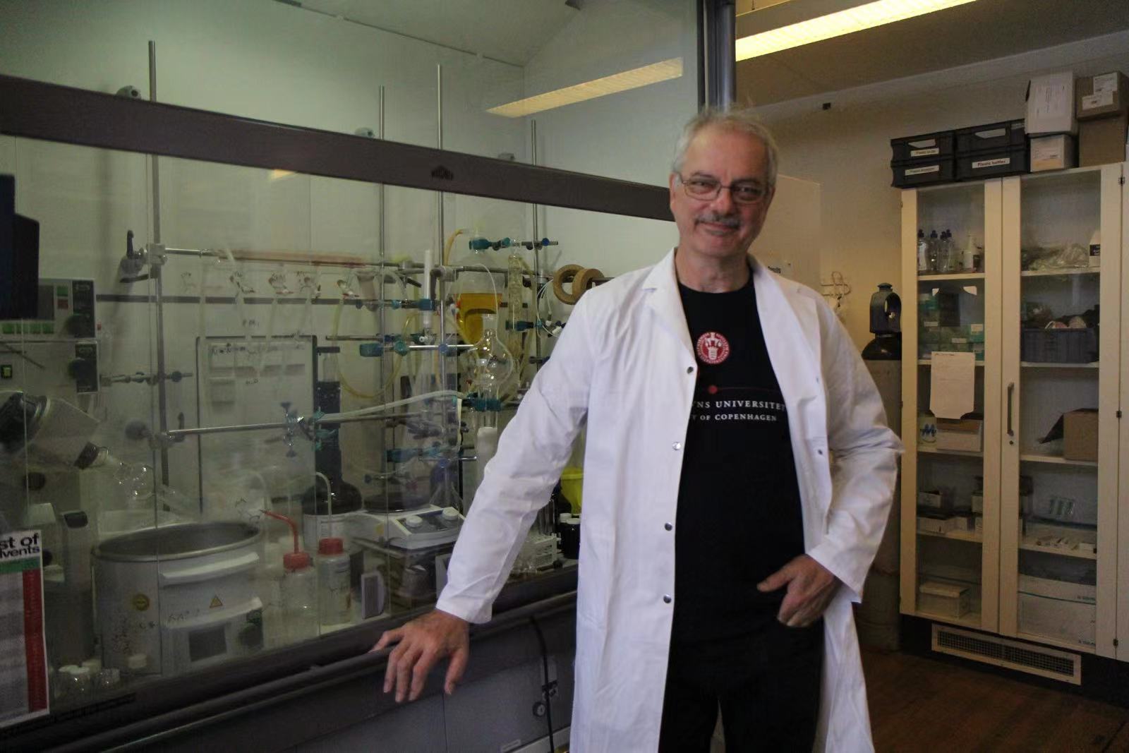 2022年诺贝尔化学奖得主莫滕·梅尔达尔。受访者供图