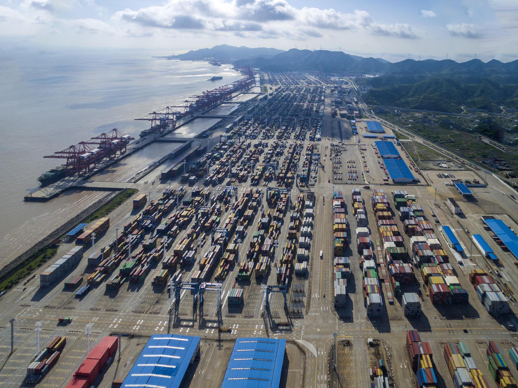 航拍宁波舟山港.图/ic photo