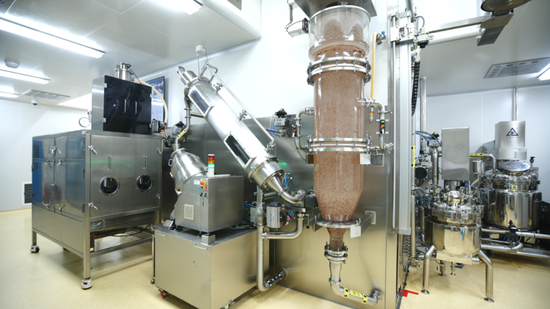 天士力自主创新研制的现代中药"智造"设备新型高速滴丸机