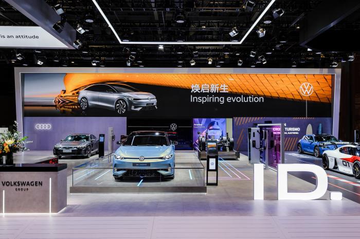 直击进博会｜大众中国加速电动化转型，展出5款纯电车型