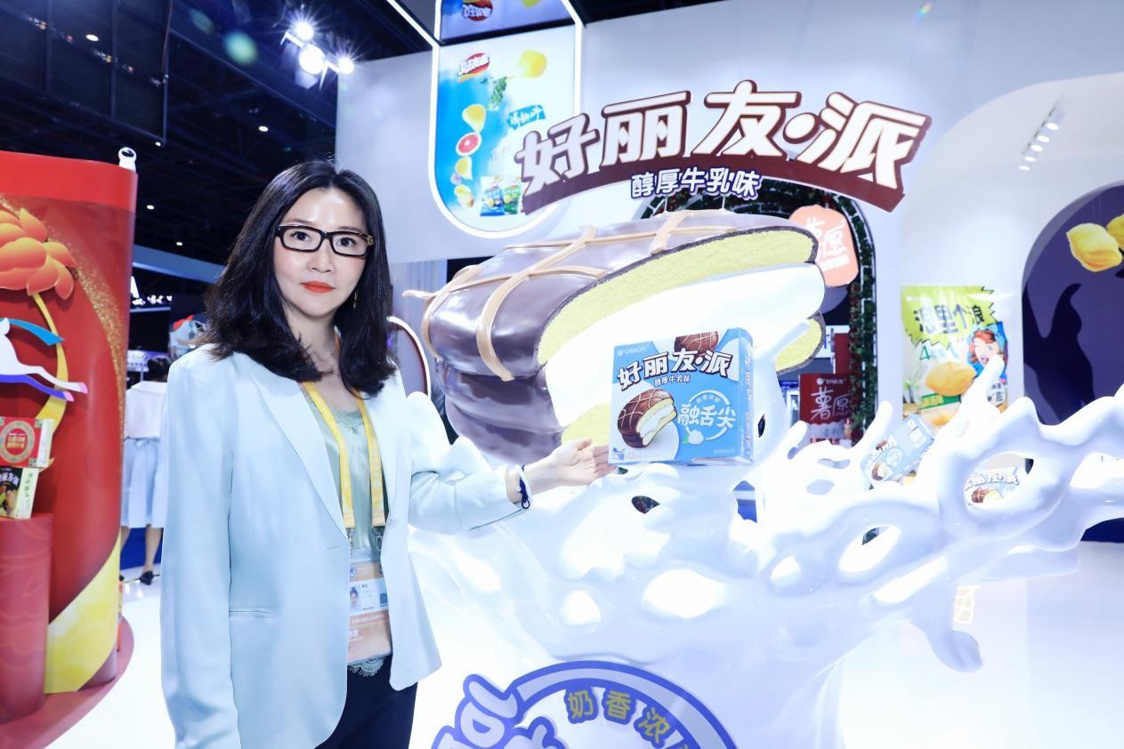 　　好丽友市场总监静北