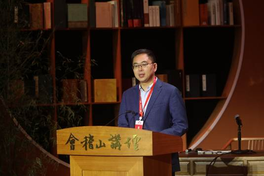 图为绍兴市柯桥区委书记陈豪致辞