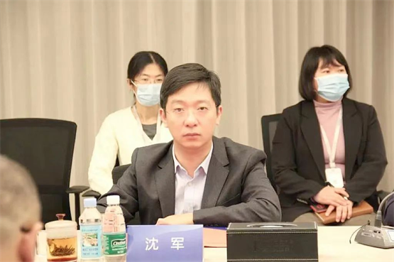 理工导航领导发表讲话