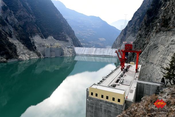 图为大渡河猴子岩水电站