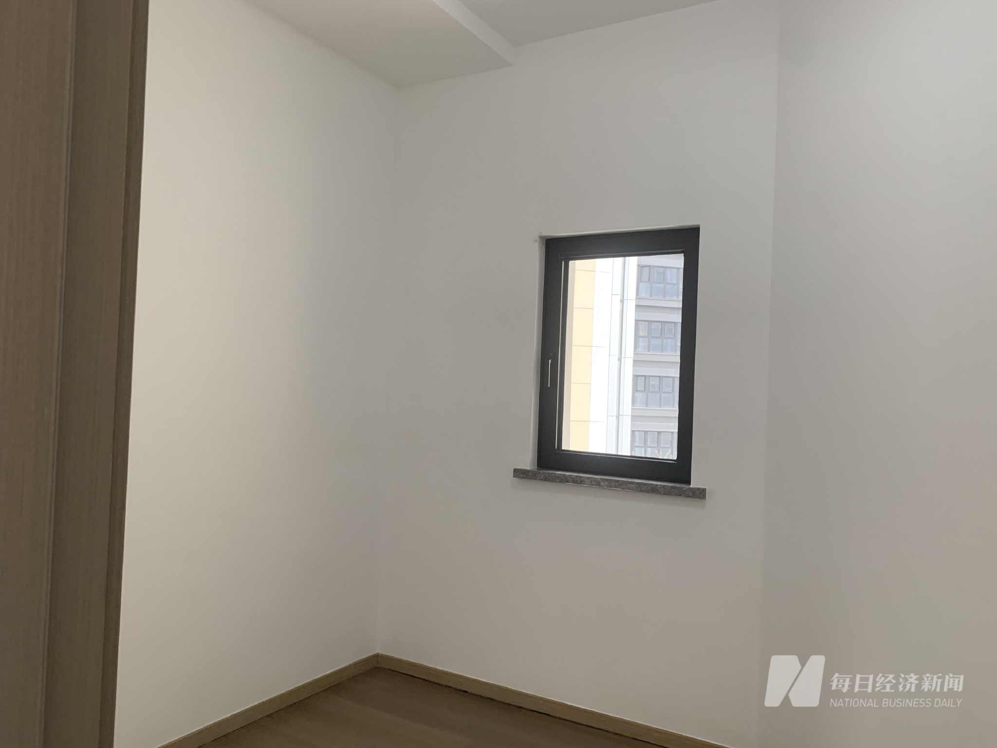 項目樣板間卧室的小窗 每經記者 包晶晶 攝