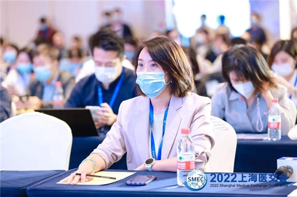 　　正中脊连锁医疗创始人侯炜琳在现场