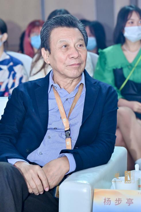 金鸡电影论坛之“筚路蓝缕” 玉汝于成中国儿童电影百年创作与发展论坛在厦举行|金鸡百花电影节|丁亮|演讲|尹力|发言_手机新浪网