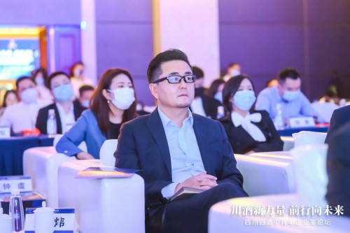 　　舍得酒业副总裁 魏炜