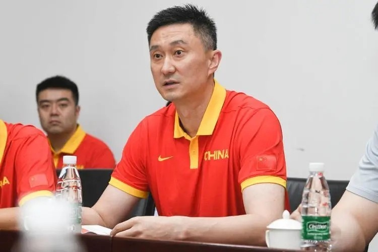 中国篮协评价杜锋指导：展现了中国篮球人的爱国情怀和责任担当