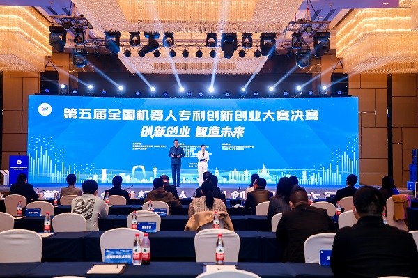 　　决赛现场图