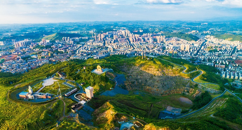 　　图为有色集团湖南宝山有色金属矿业公司航拍图(有色集团供图)