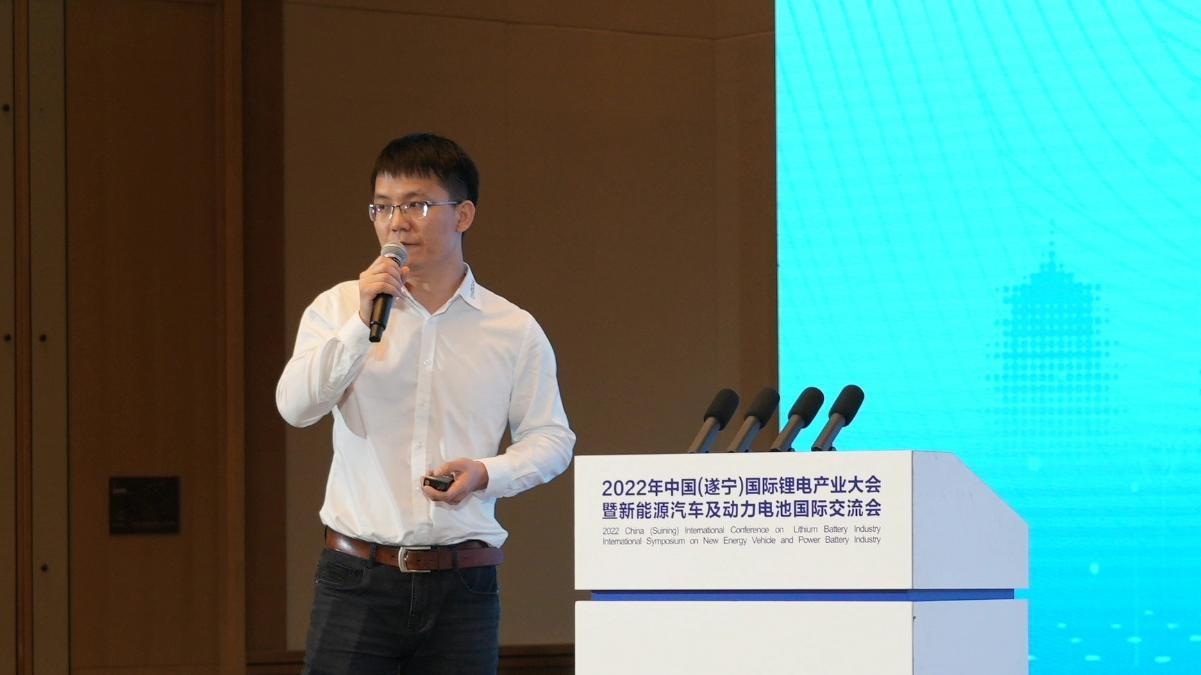 　　图为宏工科技股份有限公司喻坚作主题演讲