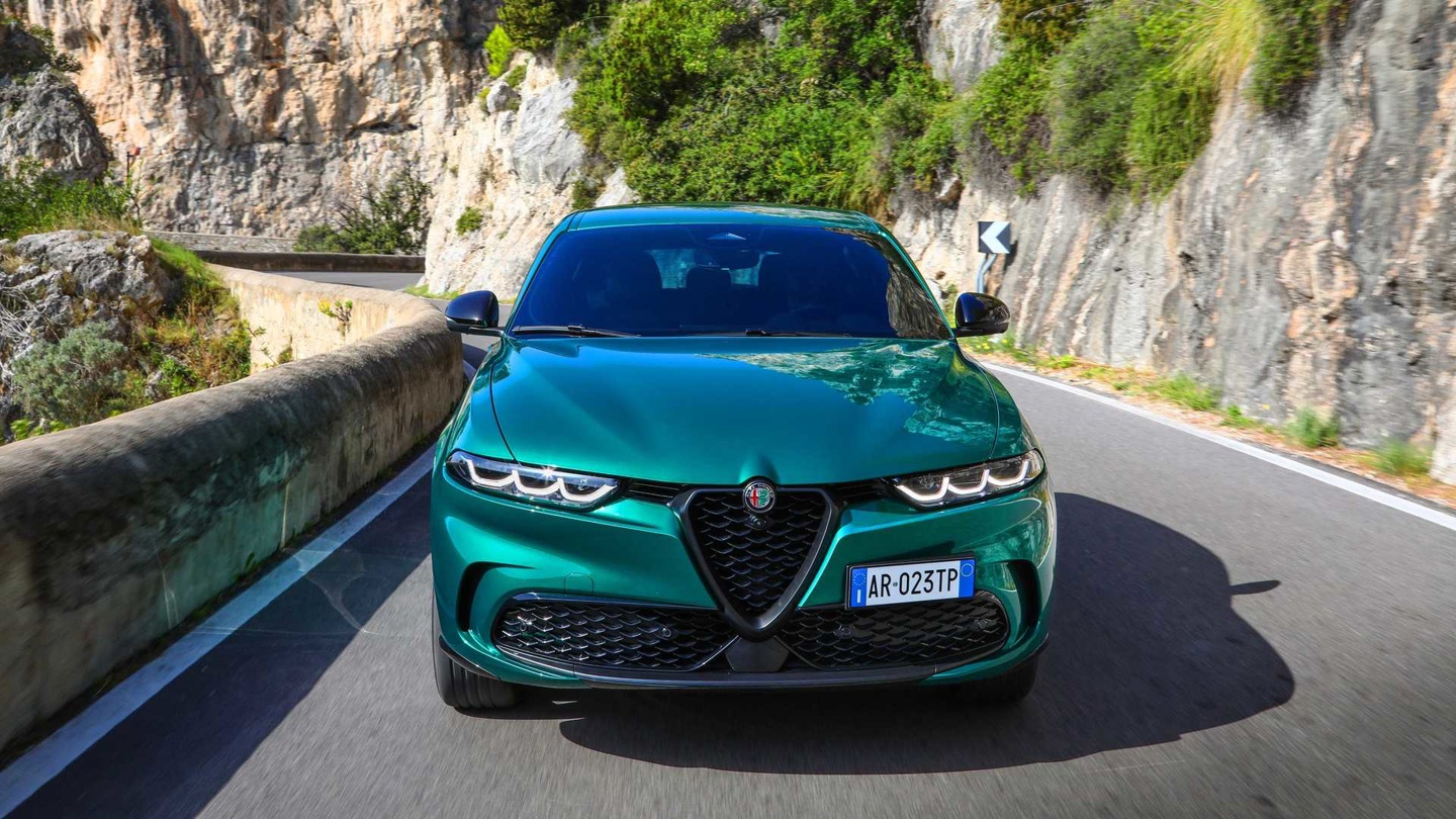 阿尔法・罗密欧 Tonale 插混车型公布 综合续航超 600km