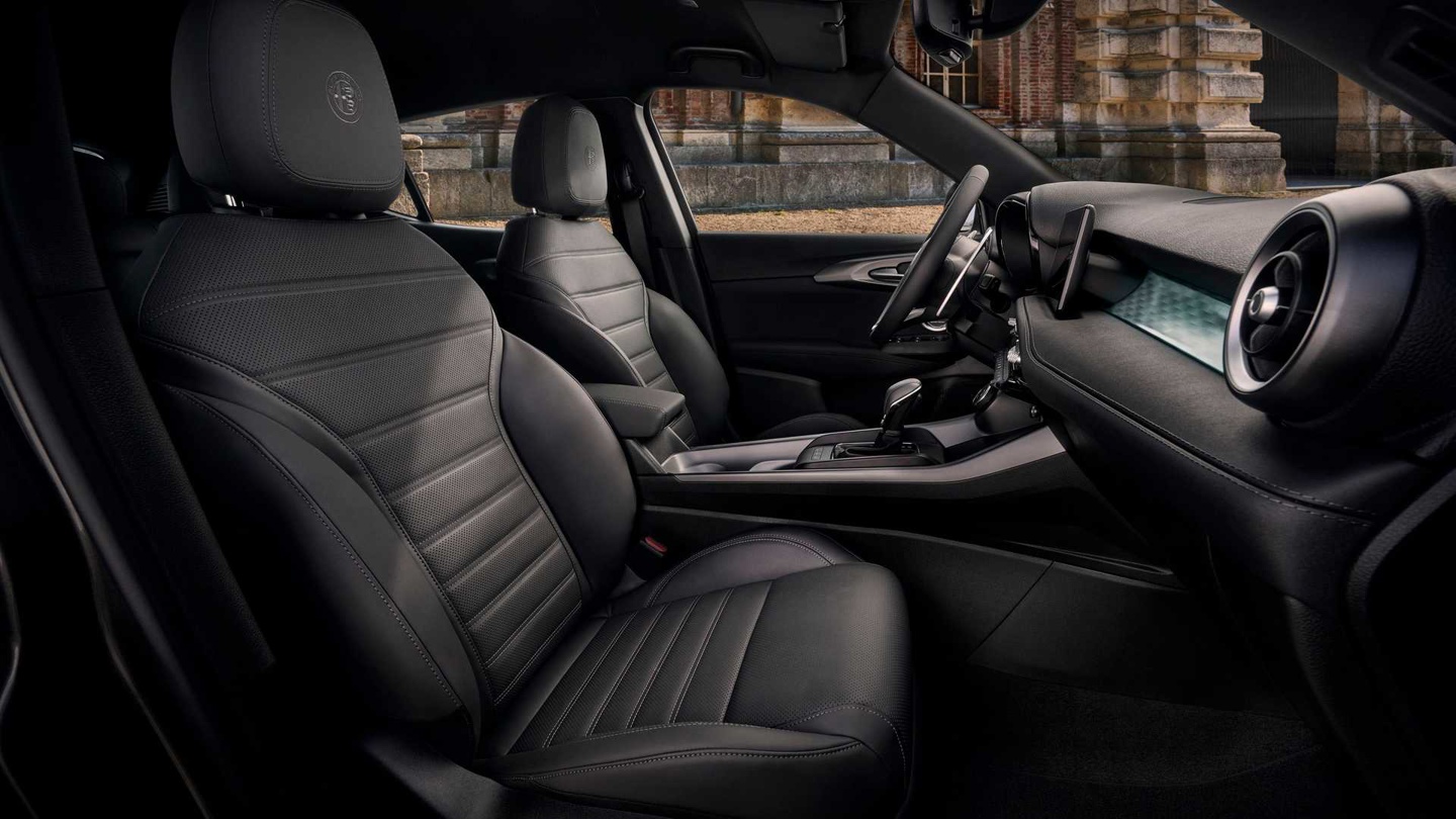 阿尔法・罗密欧 Tonale 插混车型公布 综合续航超 600km