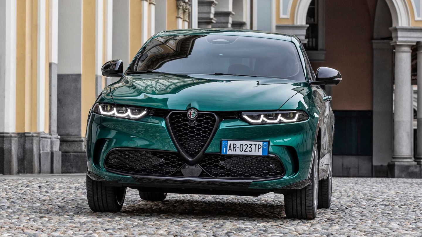 阿尔法・罗密欧 Tonale 插混车型公布 综合续航超 600km