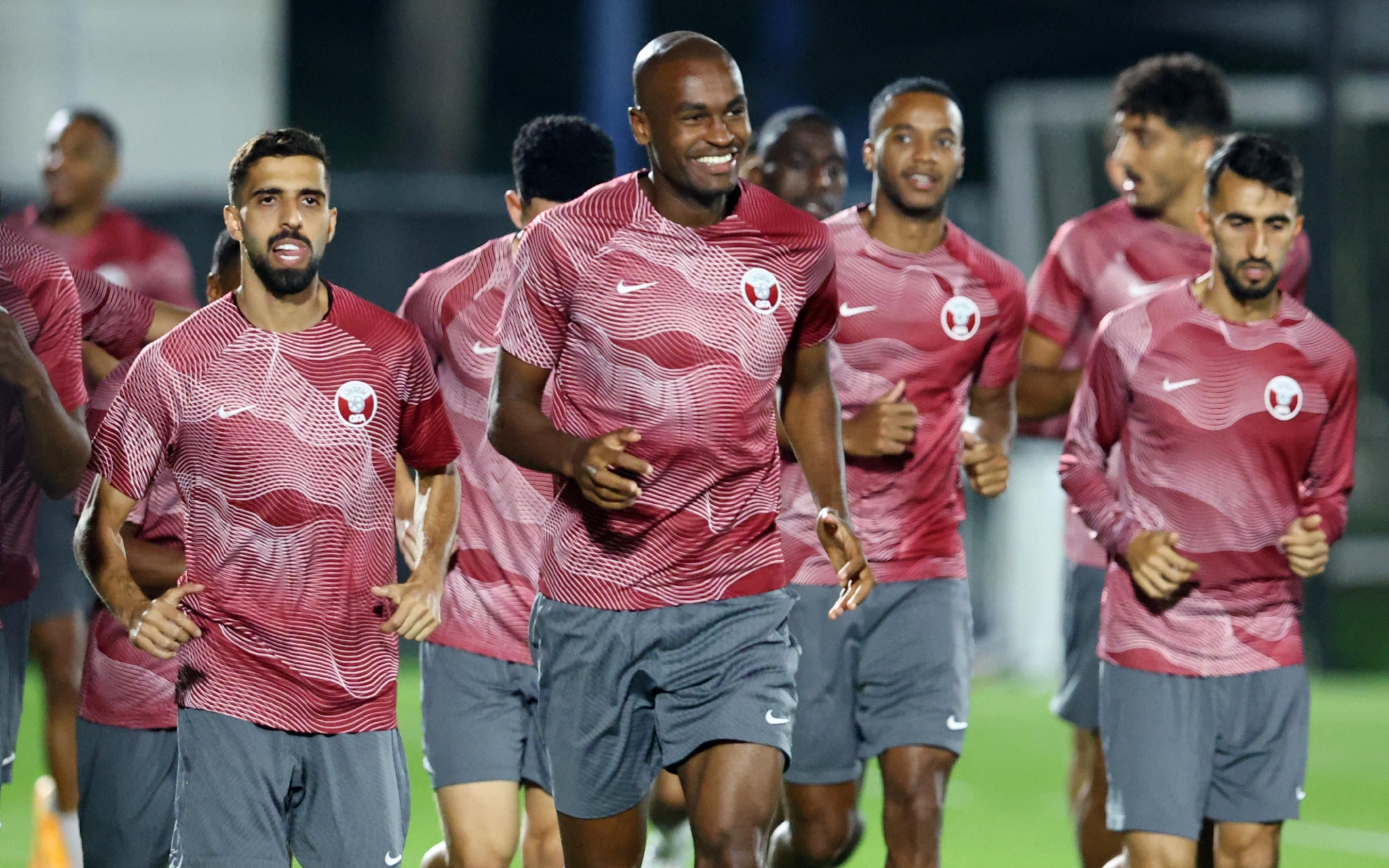 2022年足球世界杯将正式拉开大幕,东道主卡塔尔坐镇海湾球场迎战