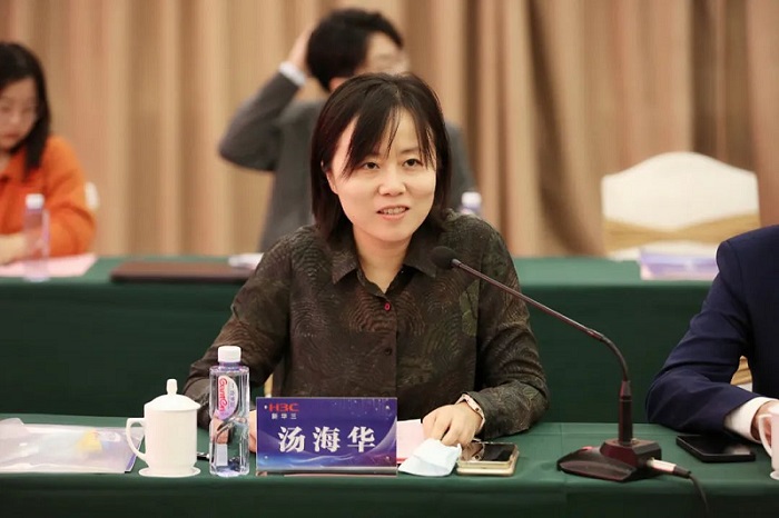 　　新华三技术服务部增值服务产品部总监汤海华