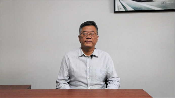 　　商用车实用技术研究院院长路智军