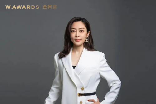 　　腾讯公司副总裁 栾娜
