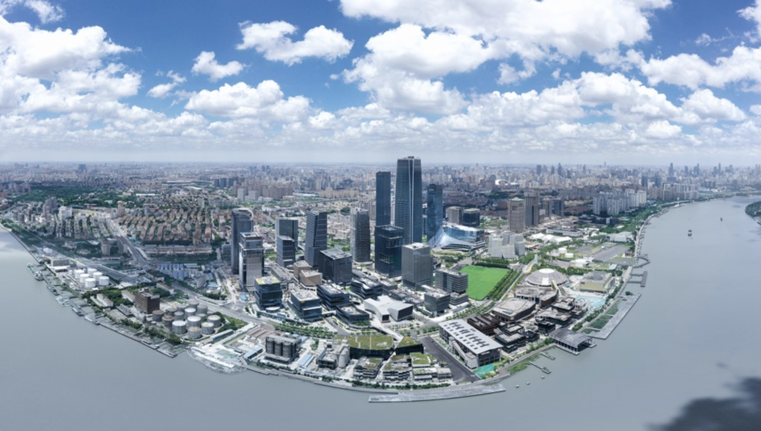 　后滩-前滩-徐汇滨江也形成一个商务“金三角”。