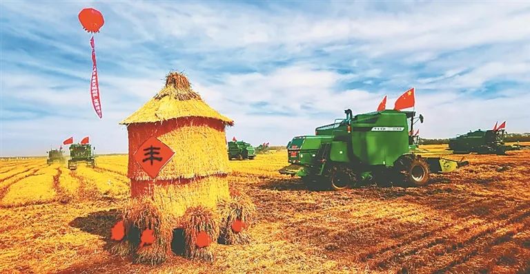 北大荒粮食丰收了(资料片).包日明摄68