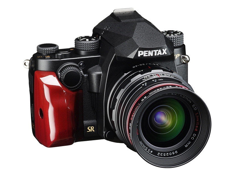 消息称宾得KP J Limited相机定制手柄将单独发售，采用胡桃木制造