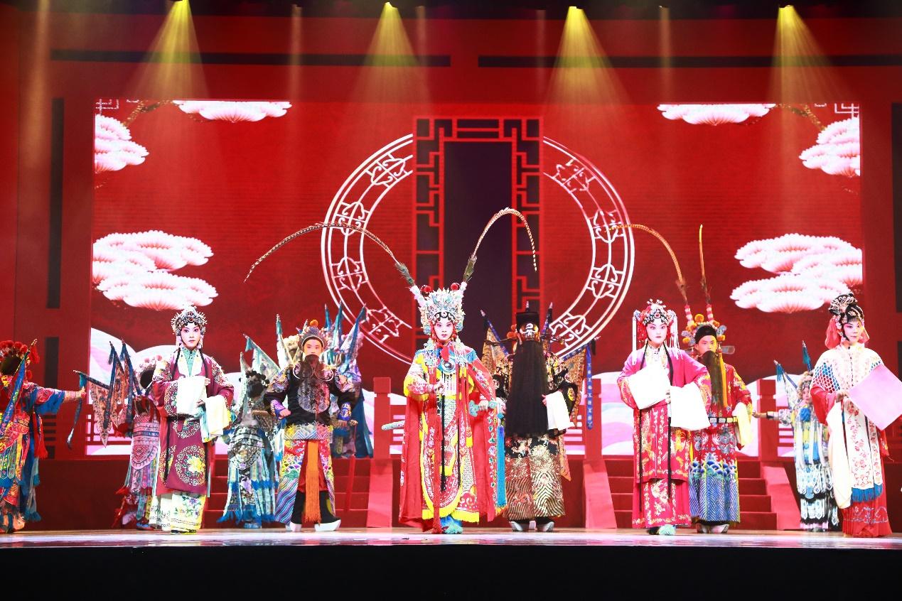 "燕园游韵"北京大学2020年戏曲晚会,以京昆社一曲京剧《同光十三绝